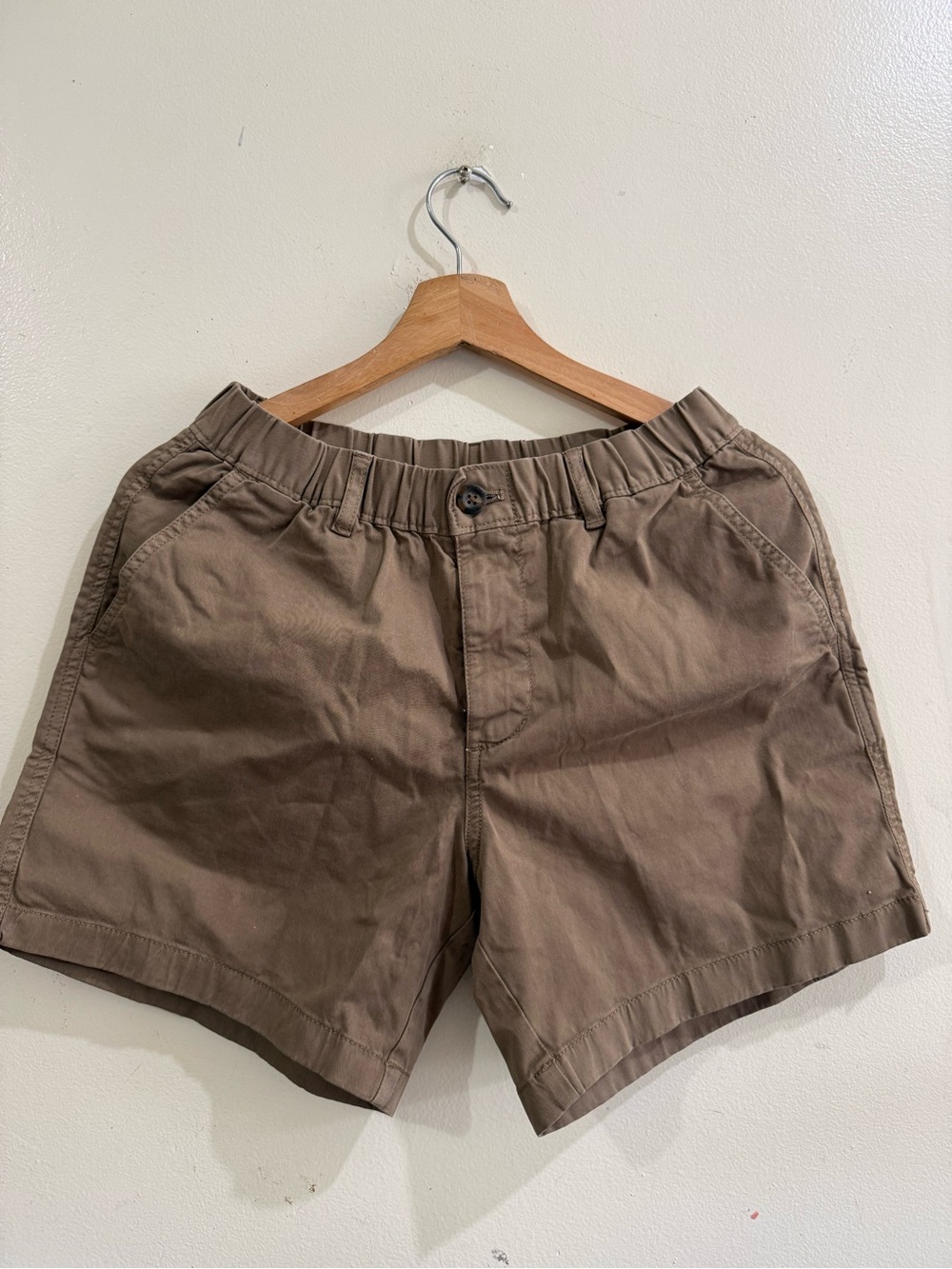 BEARBOTTOM Men's Flat-Front Brown Casual Shorts with Elastic Waits